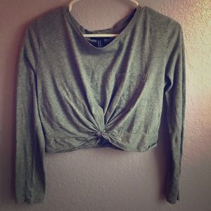 Long sleeve crop top